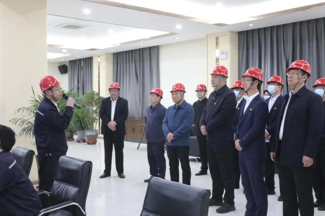 韩城市政协组团来宏达集团考察